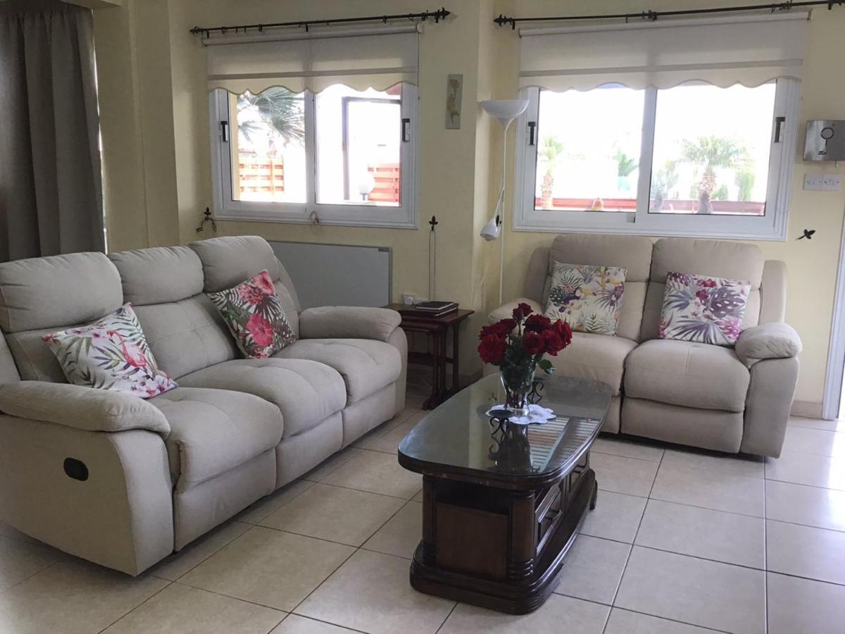 Carolyn Villa Is A Luxury 4-Bedroom Villa With Private Pool In Ayia Napa Exteriér fotografie