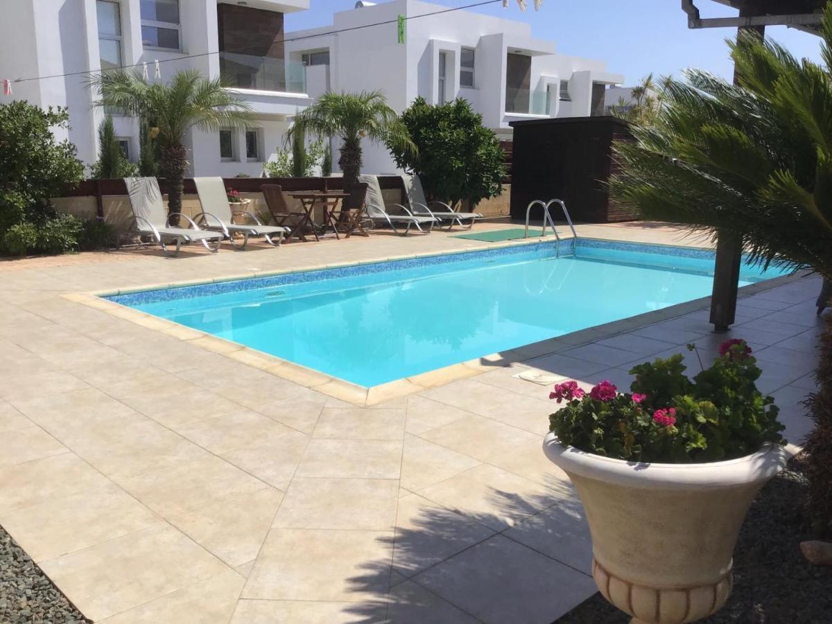 Carolyn Villa Is A Luxury 4-Bedroom Villa With Private Pool In Ayia Napa Exteriér fotografie
